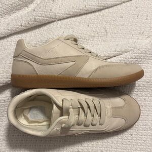 Women’s Cream Sneakers